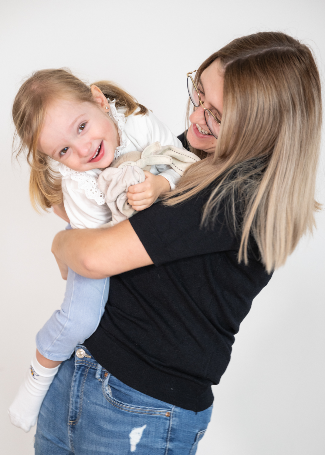 lustiges Bild mit Mama und Kind